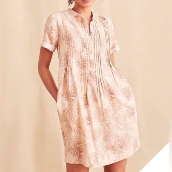 Faherty Dresses & Skirts - Faherty Gemina Dress in Peach Palms Pattern; Size XS